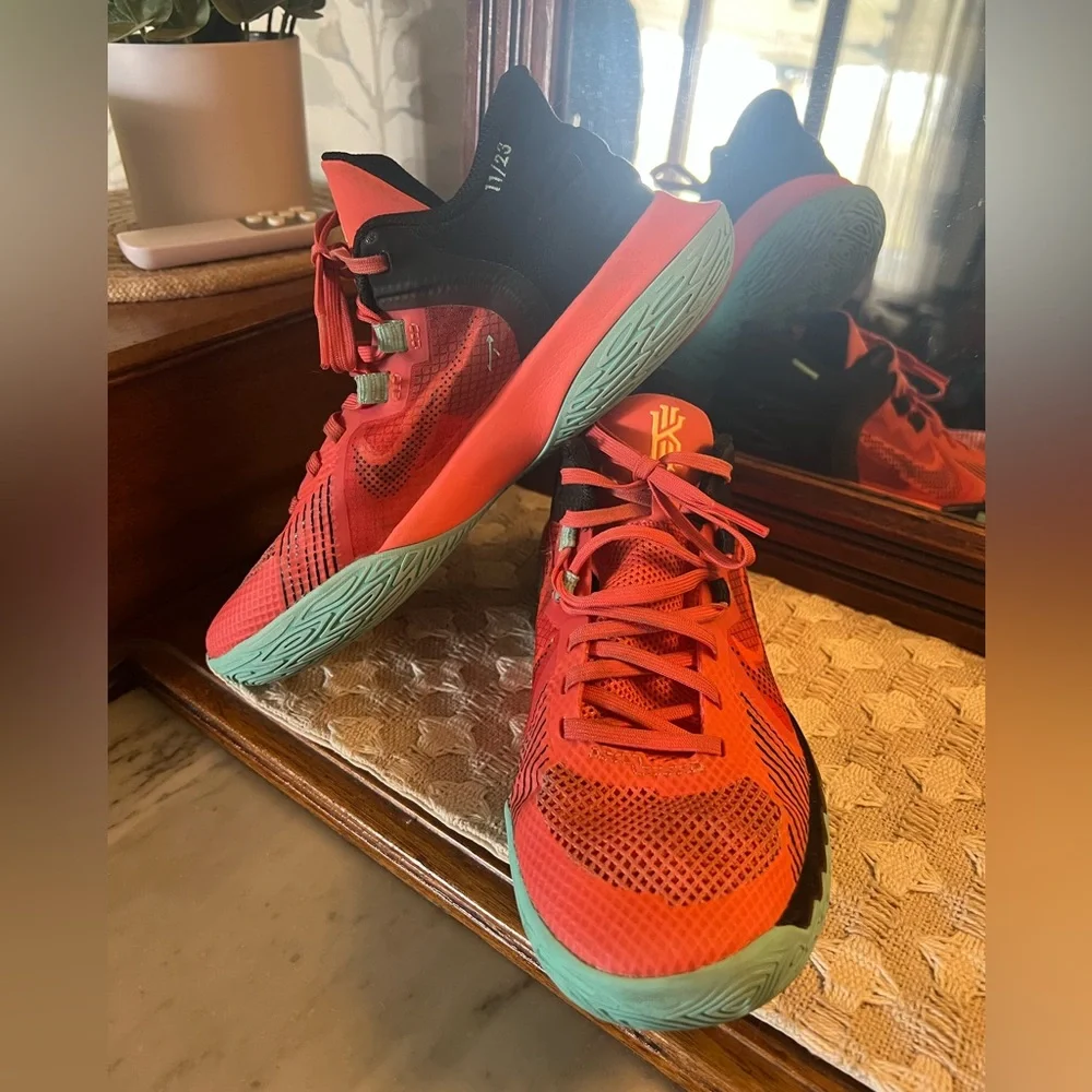 NIKE Kyrie Flytrap 5 GS Magic Ember Basketball Sneakers Orange Teal Black Sz‎ 5Y